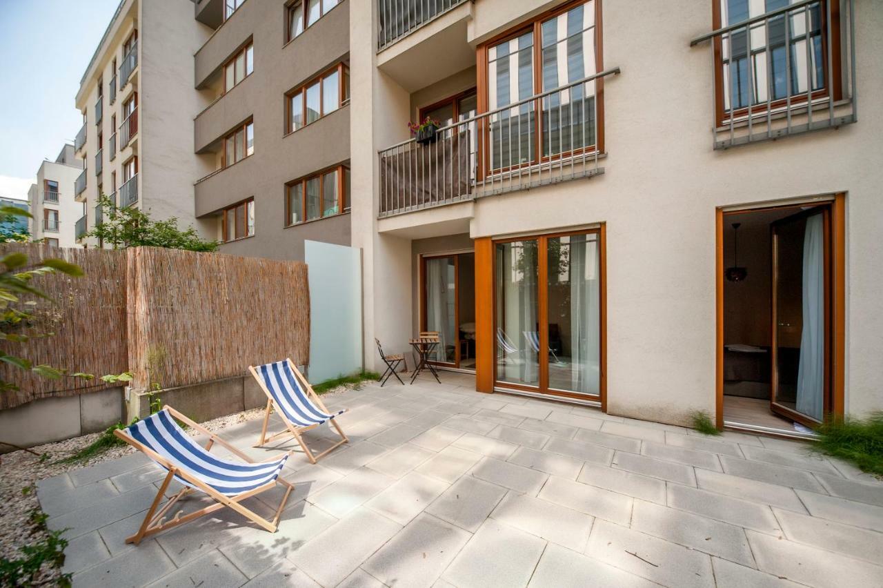 Very Berry - Maratonska 3 - Business Apartment, Garden, Check In 24H Πόζναν Εξωτερικό φωτογραφία